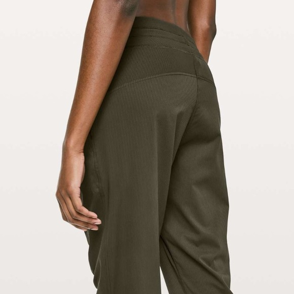 lululemon dance studio jogger 29” olive - Picture 16 of 16